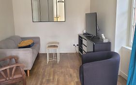 Maison proche étang et circuit vélo